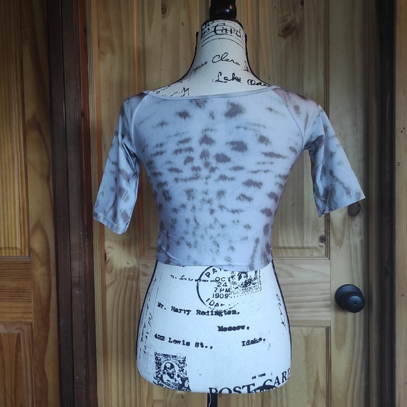 Cool Tiger Shirt - Picture 2 of 4